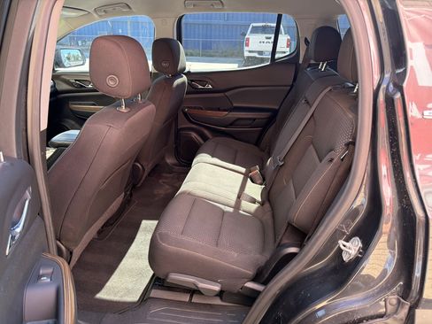 Used 2020 GMC Acadia SLE w/ Driver Convenience Package FWD image 9