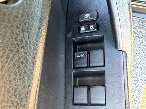 Used 2017 Toyota Corolla XSE w/ Carpet Mat Package (TMS) FWD image 18