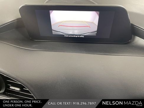 Used 2024 MAZDA MAZDA3 s image 29