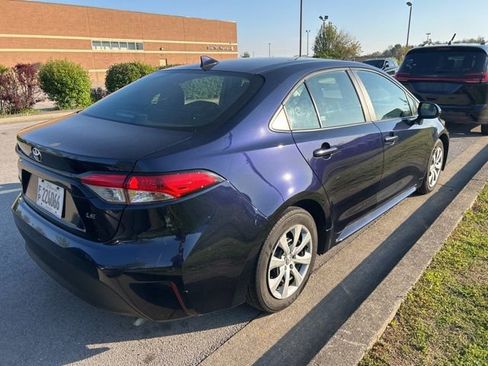 Used 2023 Toyota Corolla LE image 3