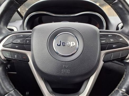 Used 2019 Jeep Grand Cherokee Limited image 19