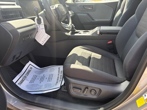 Used 2026 Toyota RAV4 SE w/ Convenience Package AWD/4WD image 22