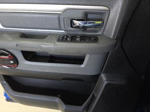 Used 2018 RAM 2500 SLT image 18