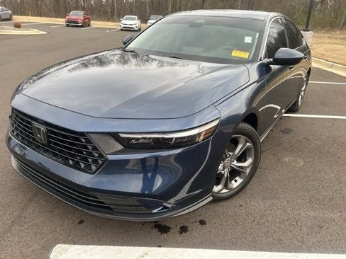 Used 2024 Honda Accord EX image 12