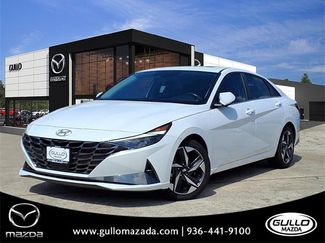 Used 2022 Hyundai Elantra Limited image 1