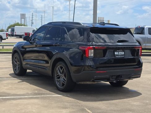 Used 2025 Ford Explorer ST-Line w/ Premium Package RWD image 7