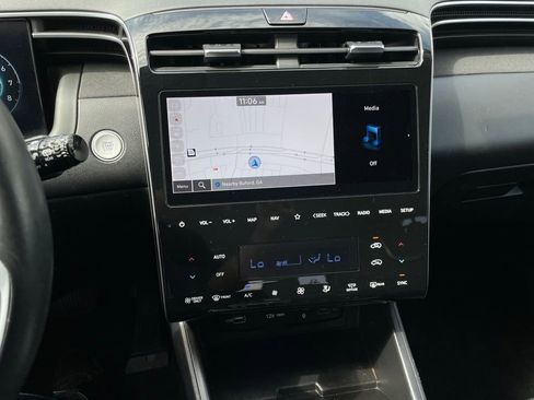 Used 2023 Hyundai Tucson Limited w/ Cargo Package image 22