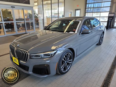 Used 2022 BMW 750i xDrive w/ M Sport Package image 1