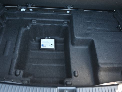 Used 2016 Mercedes-Benz C 300 Sedan image 53