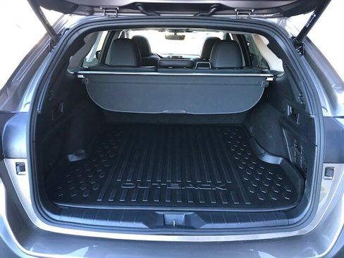 Used 2023 Subaru Outback Limited image 10