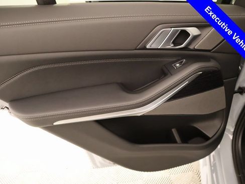 New 2026 BMW X5 xDrive40i w/ M Sport Package AWD/4WD image 19