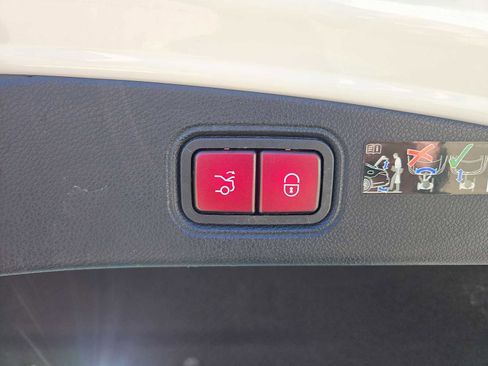 Used 2022 Mercedes-Benz E 53 AMG 4MATIC Coupe image 36