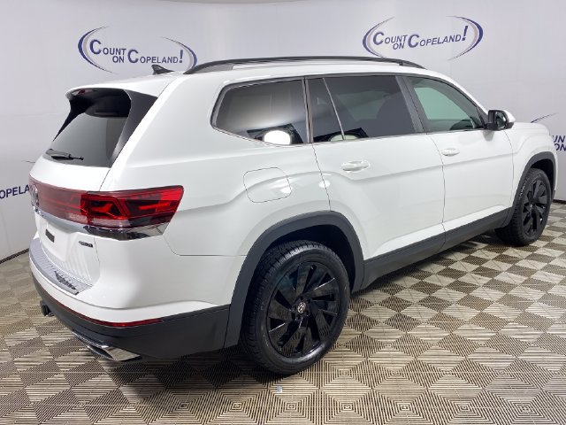 Used 2024 Volkswagen Atlas SE w/ Black Wheel Package AWD/4WD image 8