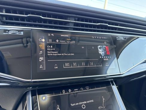 Used 2023 Audi Q7 3.0T Premium Plus image 25