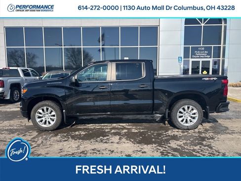 Used 2023 Chevrolet Silverado 1500 Custom image 7