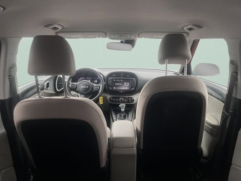 Used 2023 Kia Soul LX w/ Option Group 015 FWD image 13