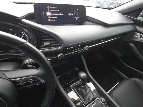 Used 2024 MAZDA MAZDA3 Hatchback w/Premium Plus Pkg image 25