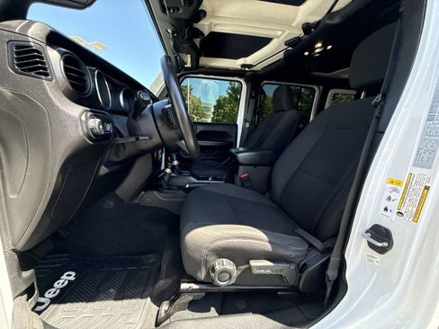 Used 2019 Jeep Wrangler Unlimited Sport AWD/4WD image 13