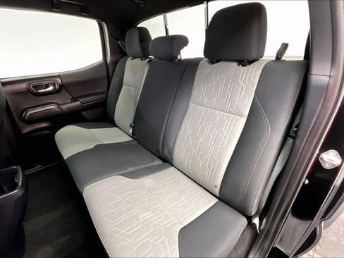 Used 2020 Toyota Tacoma TRD Off-Road image 20