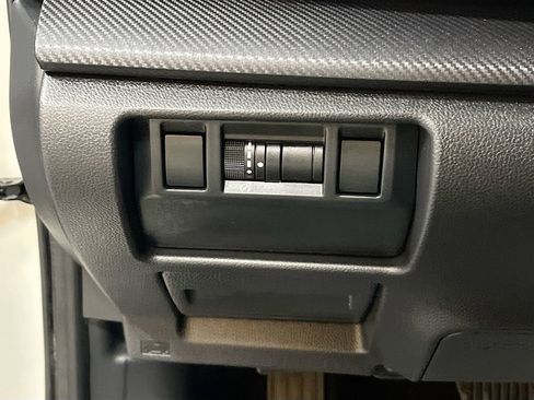 Used 2025 Subaru Crosstrek 2.5i Limited image 10