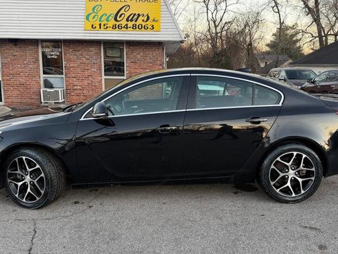 Used 2017 Buick Regal Sport Touring image 9