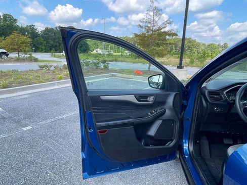 Used 2022 Ford Escape S FWD image 45
