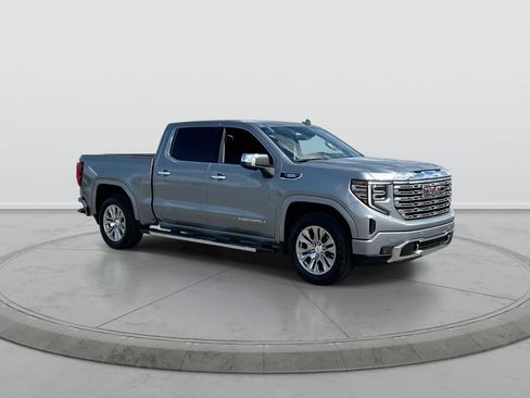 Used 2026 GMC Sierra 1500 Denali AWD/4WD image 2
