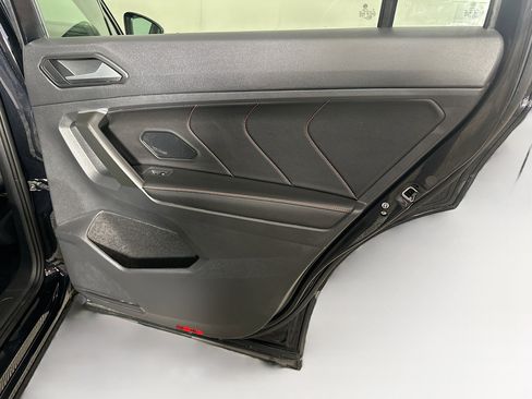 Used 2024 Volkswagen Tiguan Wolfsburg Edition image 28