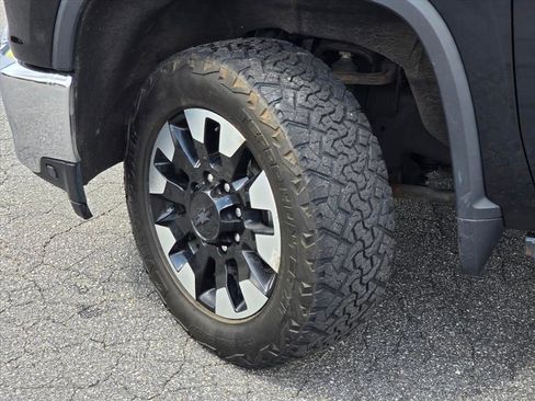 Used 2020 Chevrolet Silverado 2500 LT w/ All Star Edition AWD/4WD image 27