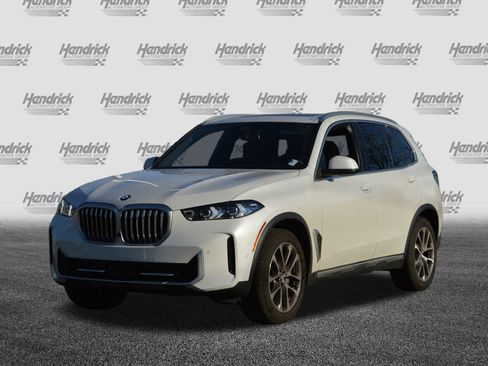 Certified 2025 BMW X5 sDrive40i w/ Premium Package image 7
