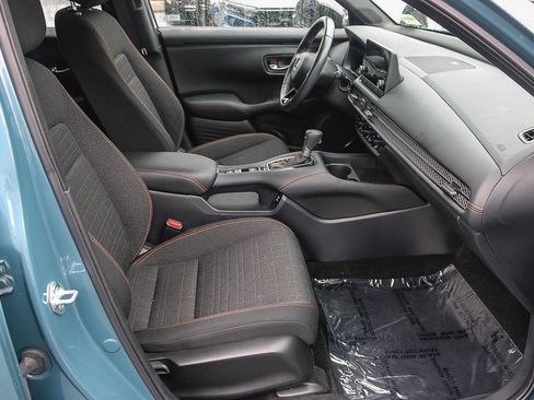 Used 2024 Honda HR-V Sport image 17