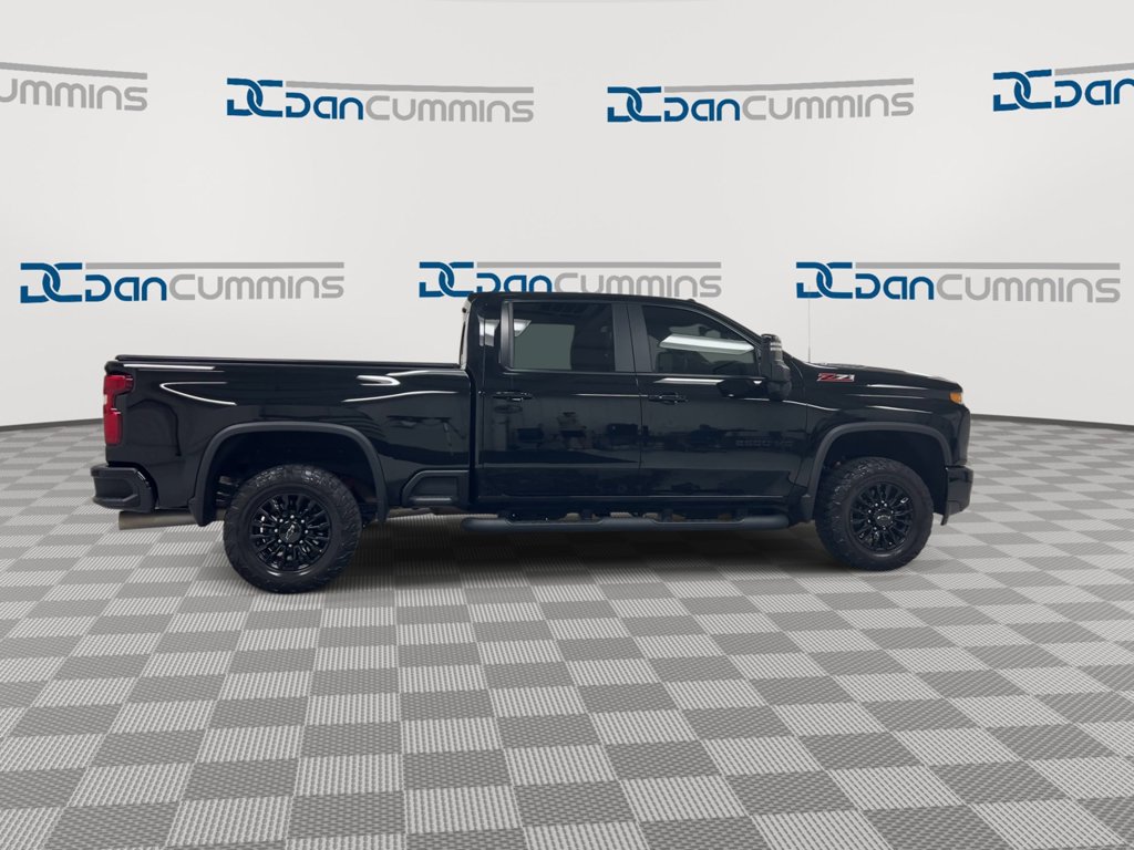 Used 2023 Chevrolet Silverado 2500 LT w/ Midnight Edition AWD/4WD image 9