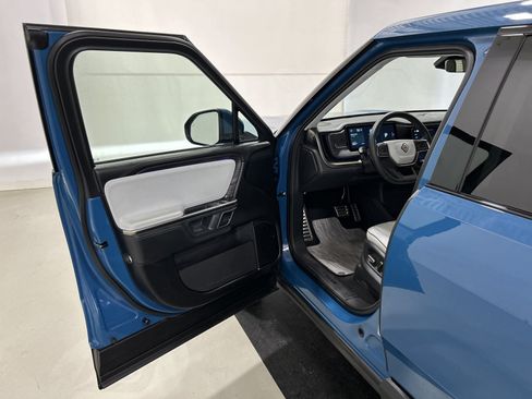 Used 2024 Rivian R1T Adventure AWD/4WD image 16