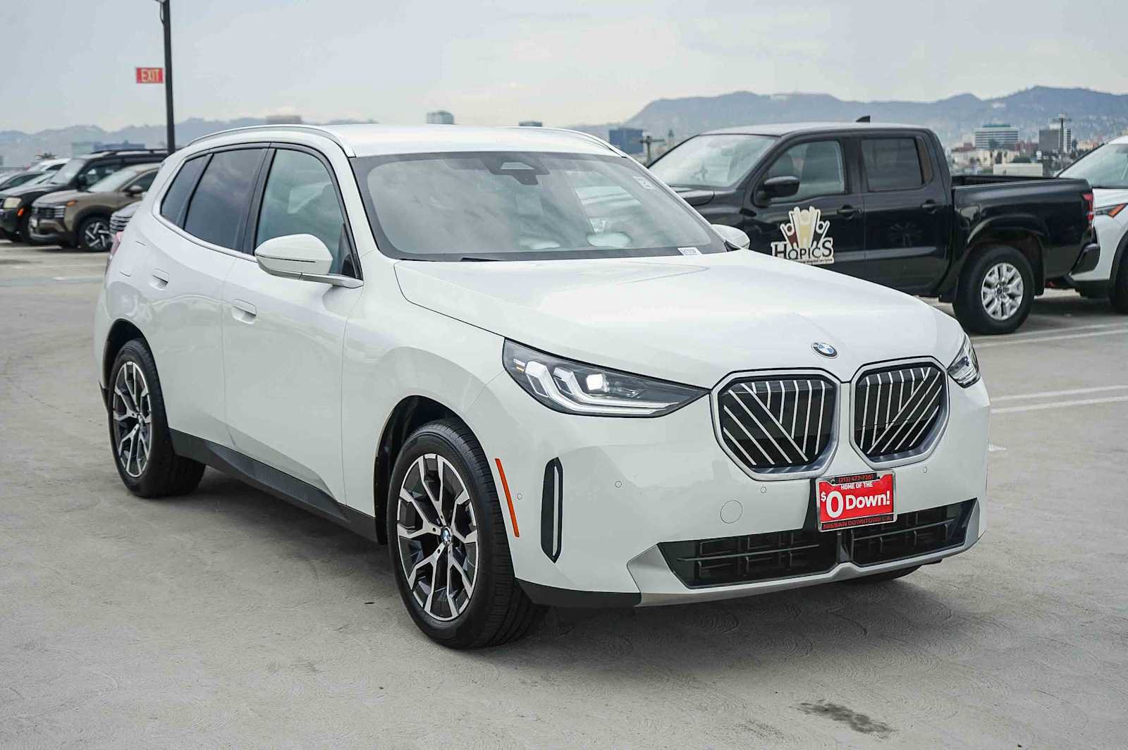 Used 2025 BMW X3 xDrive30i AWD/4WD image 3