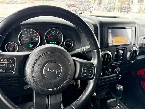 Used 2013 Jeep Wrangler Unlimited Sport image 21