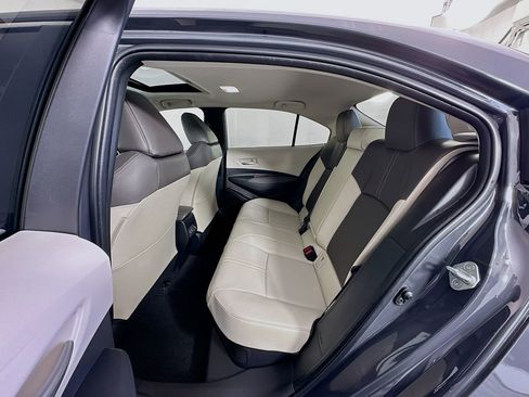 Used 2025 Toyota Corolla XLE image 24