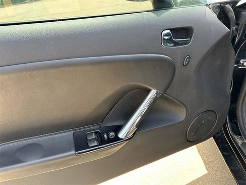 Used 2008 Saturn Sky w/ Weekend Getaway Package image 16