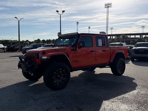 Used 2020 Jeep Gladiator Rubicon w/ LED Lighting Group AWD/4WD image 9