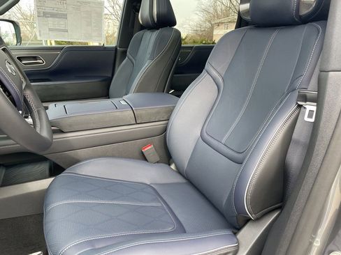 New 2026 INFINITI QX80 4WD w/ Sport Exterior Package image 10