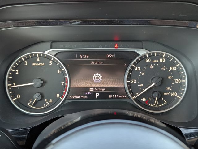 Used 2023 Nissan Pathfinder SL AWD/4WD image 12