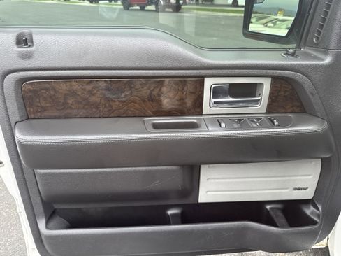 Used 2013 Ford F150 Platinum image 11