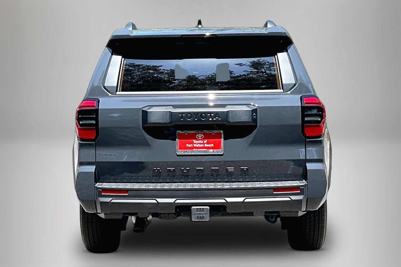 Used 2026 Toyota 4Runner SR5 RWD image 6