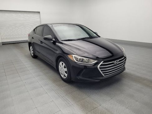 Used 2017 Hyundai Elantra SE image 13