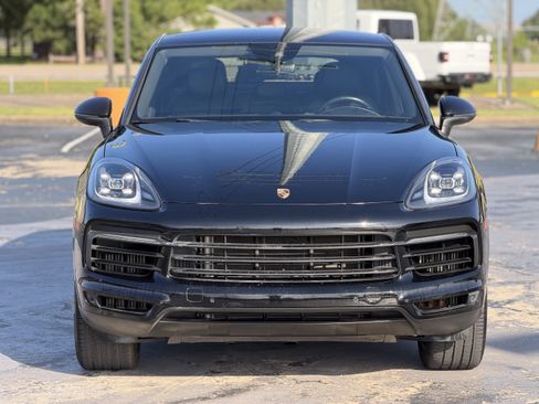 Used 2023 Porsche Cayenne Coupe w/ Premium Package AWD/4WD image 8
