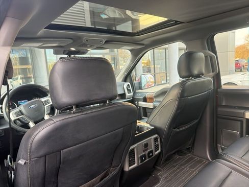 Used 2019 Ford F150 Lariat w/ Equipment Group 502A Luxury image 28