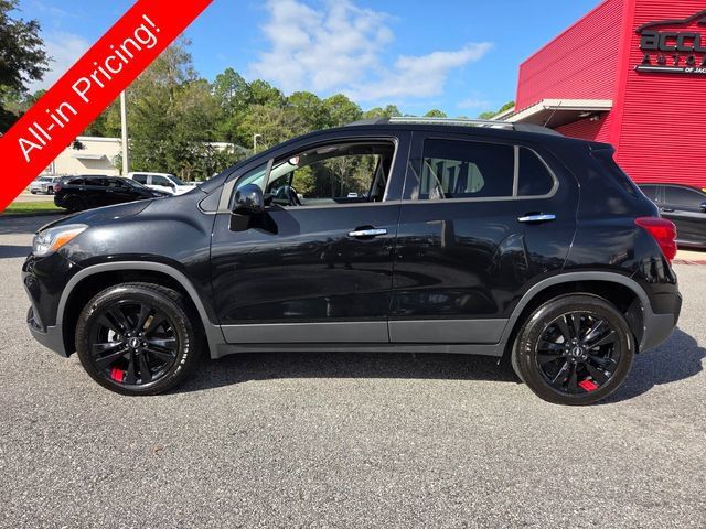 Used 2019 Chevrolet Trax LT w/ Redline Edition AWD/4WD image 2