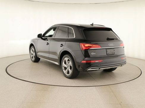 Used 2021 Audi Q5 2.0T Premium Plus w/ Premium Plus Package AWD/4WD image 4