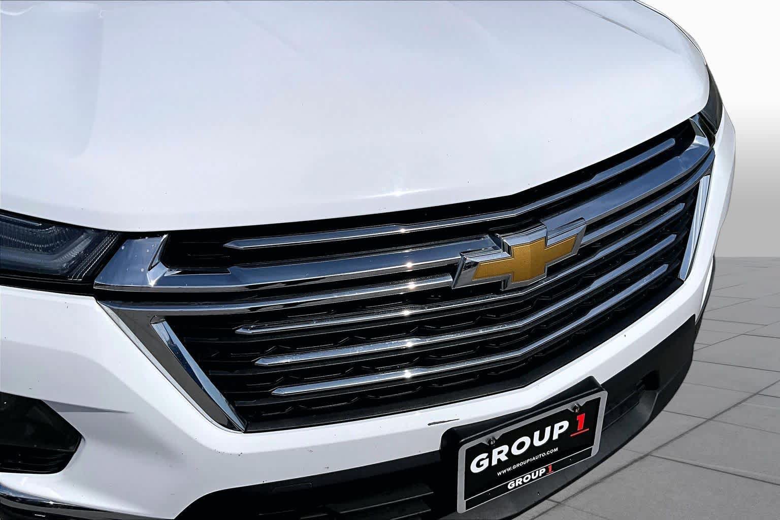 Used 2023 Chevrolet Traverse LT FWD image 56