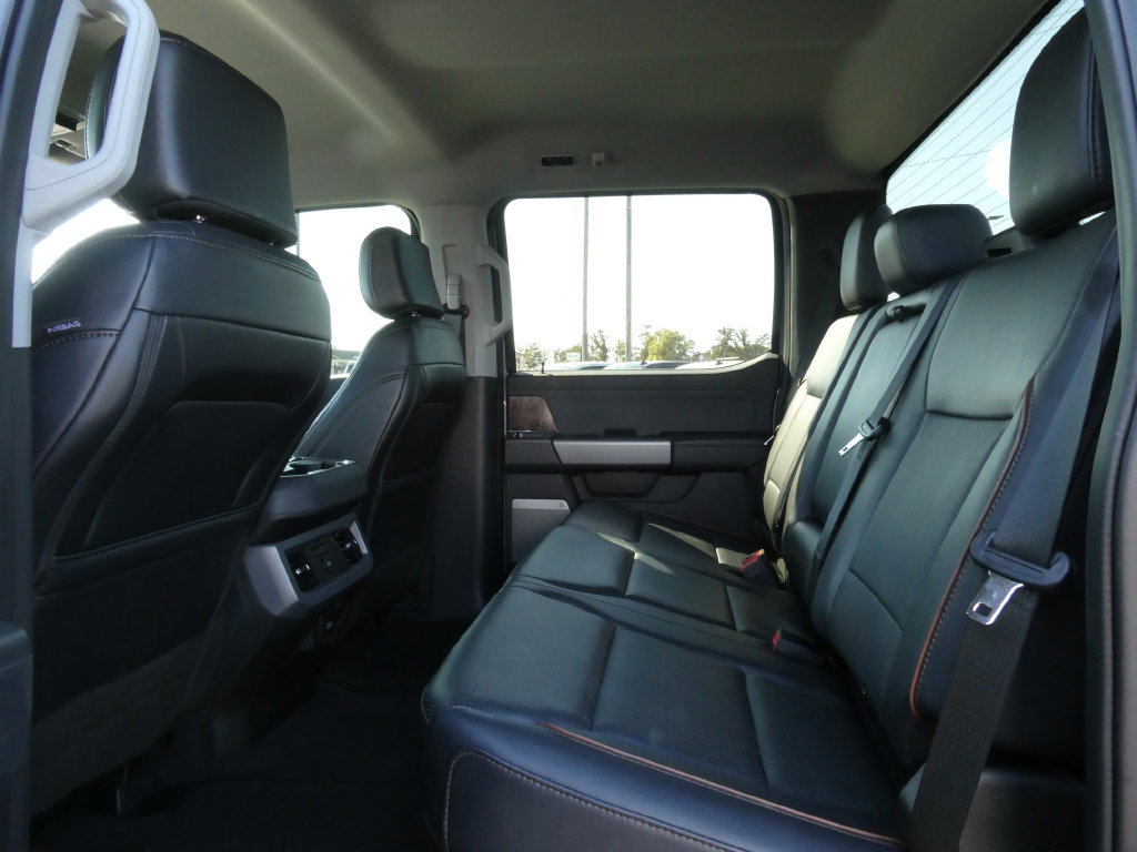 Used 2025 Ford F250 Lariat w/ Tremor Off-Road Package AWD/4WD image 18