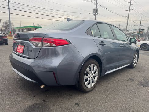 Used 2022 Toyota Corolla LE image 7